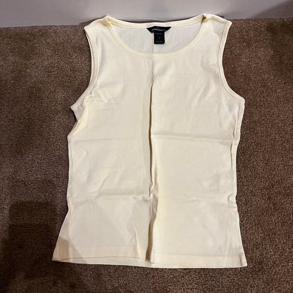 Lot of 2 womans t-shirts, Victoria's Secret Tee Shop and Moda International - Picture 2 of 5